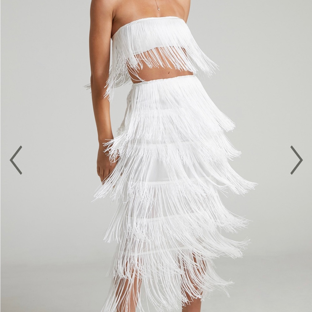 SHOWPO AMALEE FRINGE STRAPLESS CROP TOP AND MIDI SKIRT TWO PIECE SET IN WHITE